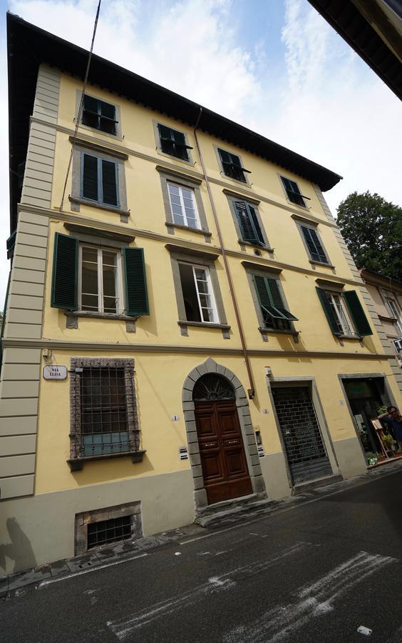Bed and Breakfast La Terrazza Di Via Elisa Lucca Exterior foto