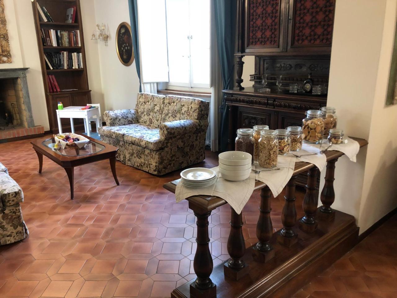 Bed and Breakfast La Terrazza Di Via Elisa Lucca Exterior foto