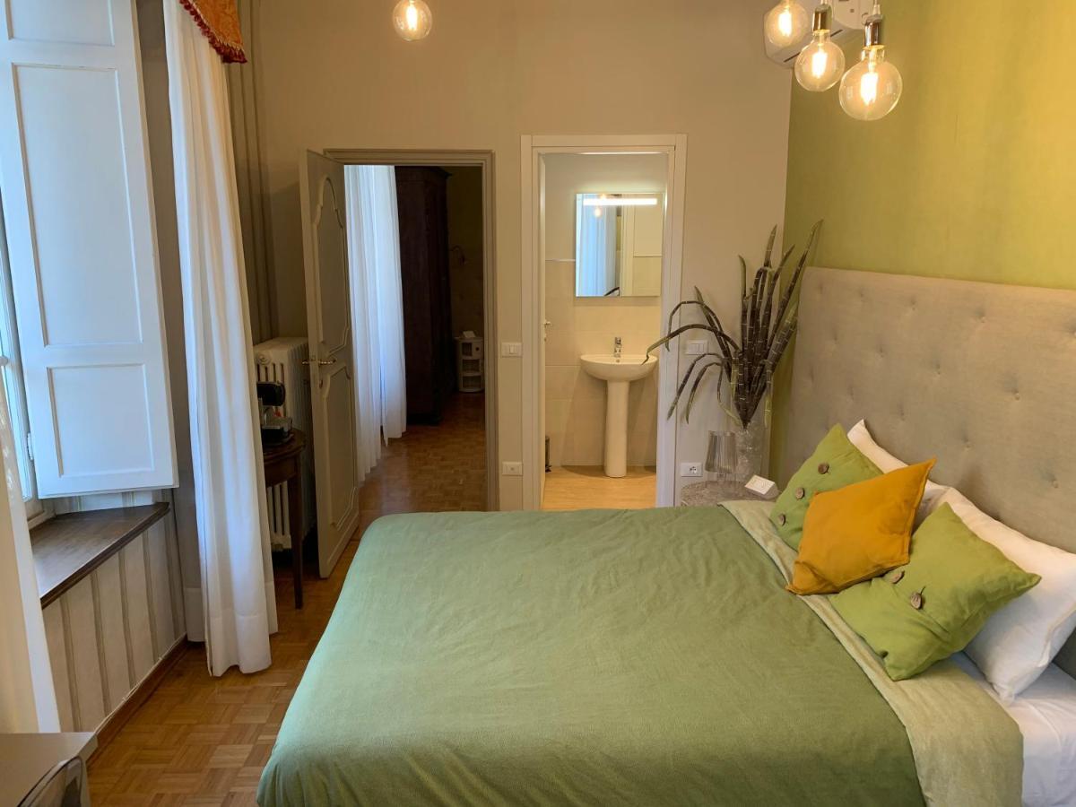 Bed and Breakfast La Terrazza Di Via Elisa Lucca Exterior foto