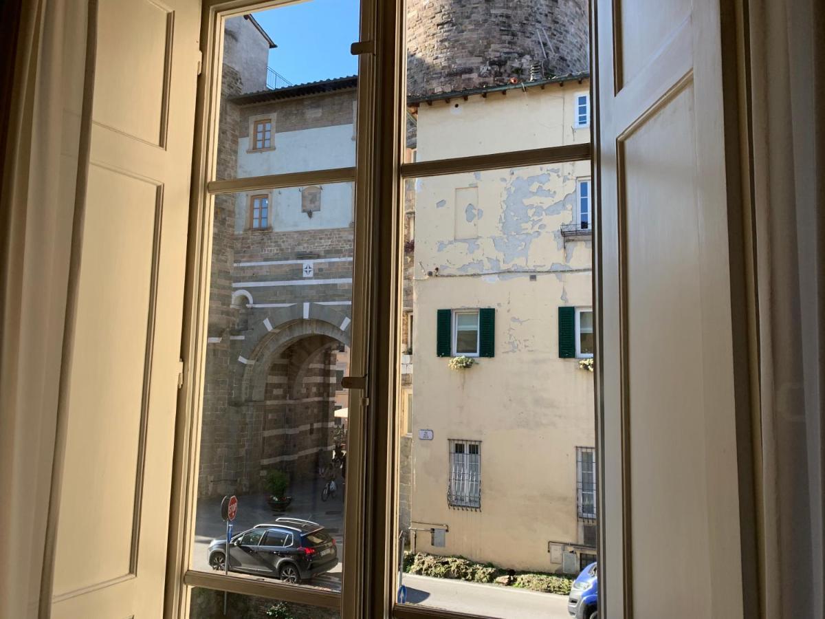 Bed and Breakfast La Terrazza Di Via Elisa Lucca Exterior foto